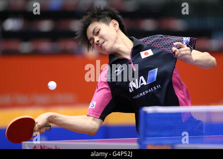 Tokyo Metropolitan Gymnasium, Tokyo, Giappone. Il 15 giugno, 2016. Tonin Ryuzaki (JPN), 15 giugno 2016 - Tennis da tavolo : ITTF World Tour, Japan Open 2016 U21 Uomini Singoli Primo turno corrispondono a Tokyo Metropolitan Gymnasium, Tokyo, Giappone. © AFLO SPORT/Alamy Live News Foto Stock