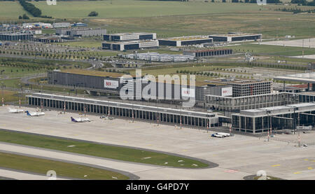 Una foto datata 16 giugno 2016 mostra il futuro di capitale airpiort Willy Brandt in Schoenefeld di Berlino, Germania. Foto: Bernd Settnik/dpa Foto Stock