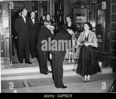 Teatro - "ragazzi e i Doll's - Colosseo, Londra Foto Stock