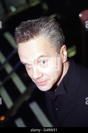 Attore e regista americano Tim Robbins al 43° Festival del Cinema di Londra proiezione di gala del film 'Cradle Will Rock', diretto da Robbins, presso l'Odeon West End, Leicester Square, Londra. Foto Stock