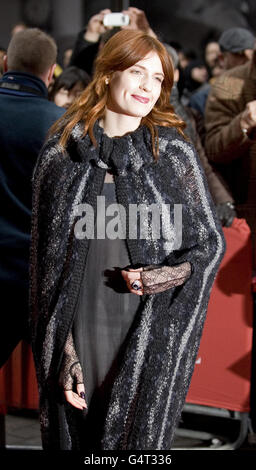 Florence Welch, di Firenze e della macchina, apre la vendita invernale di Harrods, a Harrods, a Knightsbridge, nel centro di Londra. Foto Stock