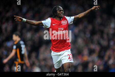 Calcio - Barclays Premier League - Arsenal / Wolverhampton Wanderers - Emirates Stadium. Yao Gervinho dell'Arsenal celebra il suo obiettivo di apertura Foto Stock