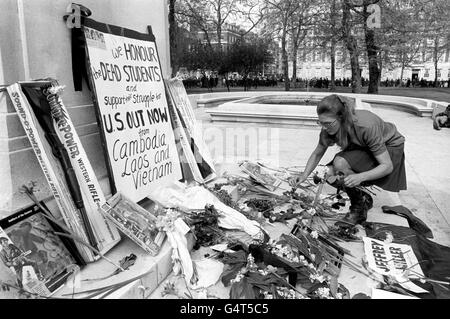 Politica - Anti-War dimostrazione - Ambasciata Americana, Grosvenor Square, Londra Foto Stock