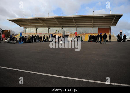 Vista generale della tribuna all'Ippodromo di Leicester Foto Stock
