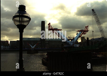 Millennium bridge 1 Foto Stock