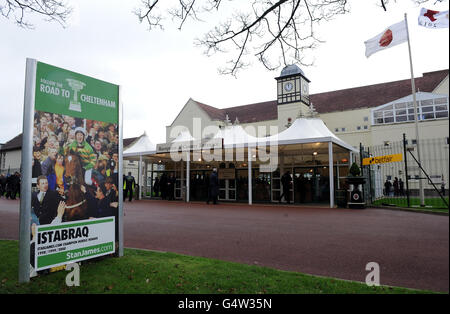 Corse ippiche - Peter Marsh Chase Raceday - Haydock Park. Marchio Stan James all'Haydock Park Foto Stock