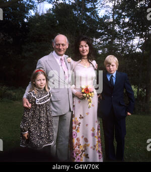 Matrimoni - Lord Montagu di Beaulieu - Lymington Register Office, Hampshire Foto Stock