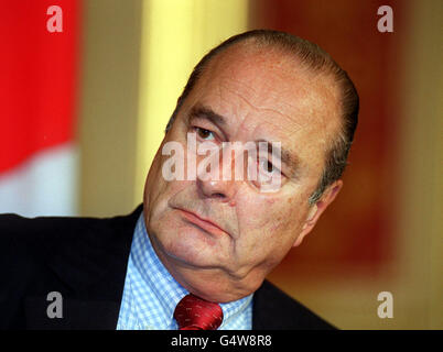 Il presidente francese Jacque Chirac al Ministero degli Esteri, durante il vertice britannico-francese a Londra. Foto Stock