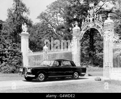 Moto - Rolls-Royce Silver Shadow. Il nuovo Rolls-Royce Silver Shadow, che sarà mostrato al pubblico al Salone di Parigi il 7 ottobre Foto Stock