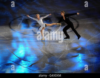 Penny Coomes e Nicholas Buckland della Gran Bretagna in azione durante la mostra di gala durante i Campionati europei di pattinaggio a figura alla Motorpoint Arena di Sheffield. Foto Stock