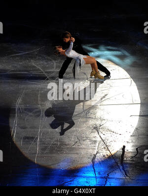 Penny Coomes e Nicholas Buckland della Gran Bretagna in azione durante la mostra di gala durante i Campionati europei di pattinaggio a figura alla Motorpoint Arena di Sheffield. Foto Stock