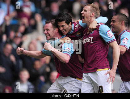 Calcio - Npower Football League Championship - Playoff - semifinale - seconda tappa - West Ham United / Cardiff City - Upton Park. Kevin Nolan, il West Ham United, celebra il traguardo di apertura Foto Stock