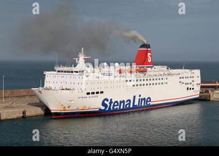 La Stena Line" Stena Europa' ferry ormeggiata nel porto di Rosslare, County Wexford, Irlanda (Eire). Foto Stock