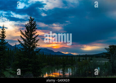 Canada, Alberta, Jasper National Park, Fiery Sunset Foto Stock