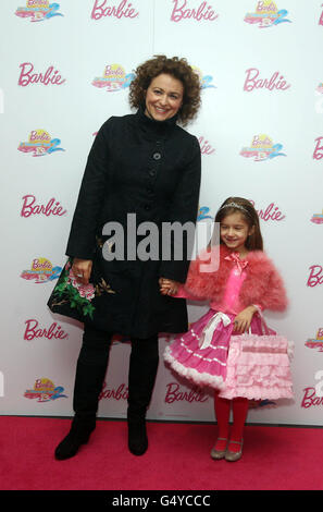 Barbie: Una Mermaid's tale 2 screening - Londra. Nadia Sawalha alla proiezione di Barbie: A Mermaid's tale 2 a Vue, Leicester Square a Londra. Foto Stock