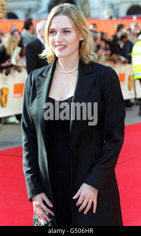 L'attrice Kate Winslet arriva agli Orange British Film Awards (BAFTA) presso l'Odeon Leicester Square, Londra. Foto Stock