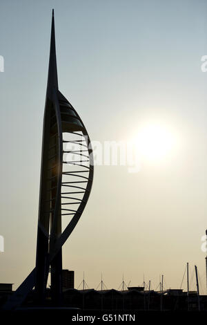 Spinnaker Tower, Portsmouth, mattina Foto Stock