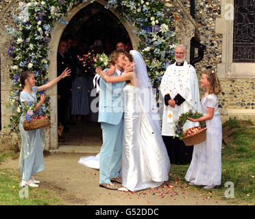 Jamie Oliver wedding kiss Foto Stock