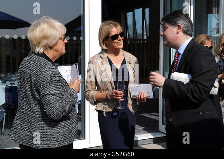 Horse Racing - Inverno Derby Day - Lingfield Park Foto Stock