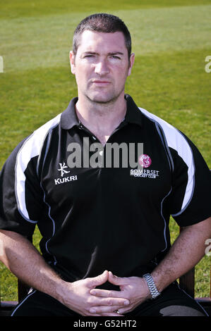 Cricket - 2012 Somerset Photocall - County Ground. Squadra di cricket Somerset testa di forza e di condizionamento Darren Veness. Foto Stock