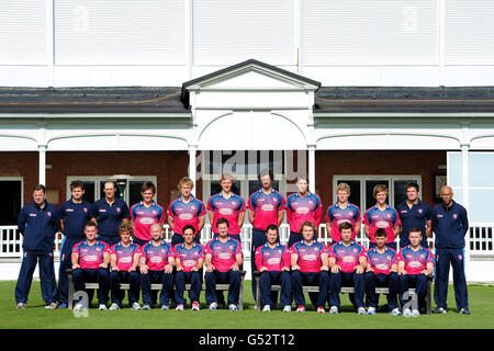 Kent CCC Back Row (L-R:) Simon Willis, Nimmo Reid, Phil Relf, Chris Piesley, Mark Davies, Charlie Shreck, Ivan Thomas, ben Harmison, Sam Billings, Fabian Cowdrey, Pete Kelly, Jimmy Adams Front Row (L-R:) Alex Blake, Sam Northeast, Darren Stevan, Robert Powell, Mike, Robert Powell, Michael, Simon Cook e Ashley Shaw Foto Stock