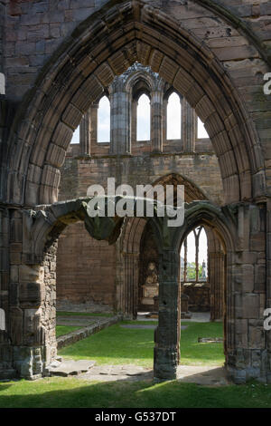 Regno Unito, Scozia, murene, Elgin, distrutto parte di Elgin Cathedral, distrutta durante la Riforma protestante, Elgin è la più grande città in Moray Foto Stock