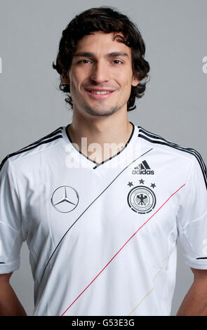 Mats Hummels, al ritratto ufficiale sessione fotografica del tedesco gli uomini della nazionale di calcio, il 14.11.2011, Amburgo Foto Stock