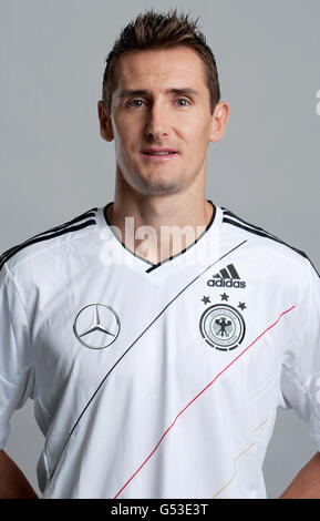 Miroslav KLOSE, al ritratto ufficiale sessione fotografica del tedesco gli uomini della nazionale di calcio, il 14.11.2011, Amburgo Foto Stock