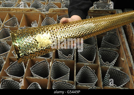 Torcia olimpica fabbricazione Foto Stock