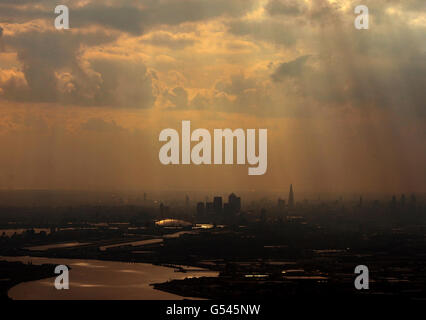 Canary Wharf. Una vista aerea del Canary Wharf a Londra. Foto Stock