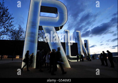 RUN, opera dello scultore Monica Bonvicini, presentata all'evento di completamento Art in the Park di Londra 2012, presso lo Stratford Olympic Park. Foto Stock