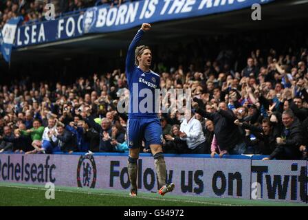Fernando Torres di Chelsea festeggia il completamento del suo cappello-trucco Foto Stock