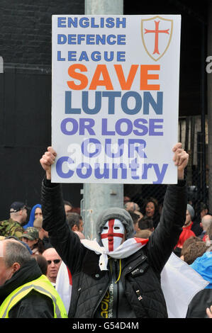 Le proteste in Luton Foto Stock