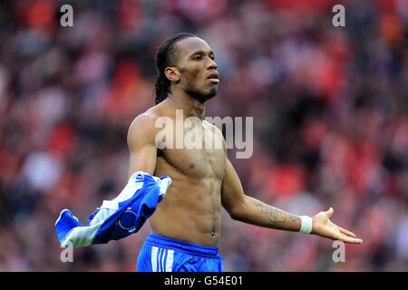 Calcio - fa Cup - finale - Liverpool / Chelsea - Stadio di Wembley. Didier Drogba di Chelsea festeggia dopo aver vinto la fa Cup Foto Stock