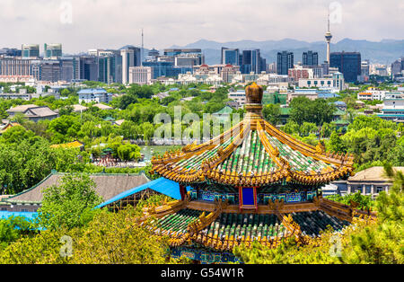 Vista della città di Pechino dal Parco Jingshan Foto Stock