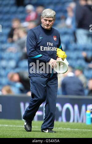 Calcio - Barclays Premier League - West Bromwich Albion / Arsenal - The Hawthorns. Pat Rice, assistente manager dell'Arsenal, prima della sua partita finale Foto Stock