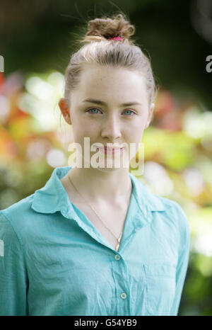 L'attrice Saoirse Ronan, patrona del Cinemagic Festival, partecipa a una fotocellula al Burlington Hotel di Dublino, prima di incontrare alcuni dei partecipanti a workshop che si svolgono durante il Coca-Cola Cinemagic International Film and Television Festival for Young People. Foto Stock