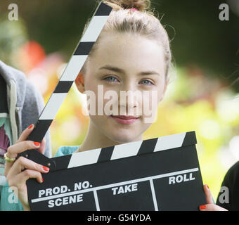 L'attrice Saoirse Ronan, patrona del Cinemagic Festival, partecipa a una fotocellula al Burlington Hotel di Dublino, prima di incontrare alcuni dei partecipanti a workshop che si svolgono durante il Coca-Cola Cinemagic International Film and Television Festival for Young People. Foto Stock