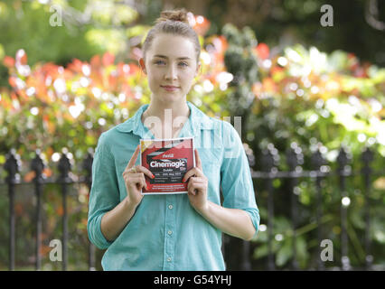 L'attrice Saoirse Ronan, patrona del Cinemagic Festival, partecipa a una fotocellula al Burlington Hotel di Dublino, prima di incontrare alcuni dei partecipanti a workshop che si svolgono durante il Coca-Cola Cinemagic International Film and Television Festival for Young People. Foto Stock