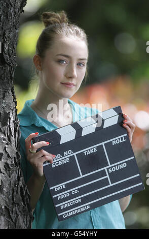 L'attrice Saoirse Ronan, patrona del Cinemagic Festival, partecipa a una fotocellula al Burlington Hotel di Dublino, prima di incontrare alcuni dei partecipanti a workshop che si svolgono durante il Coca-Cola Cinemagic International Film and Television Festival for Young People. Foto Stock