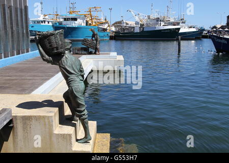 " Per i pescatori' memorial, Fremantle Fishing Boat Harbour, Australia occidentale Foto Stock