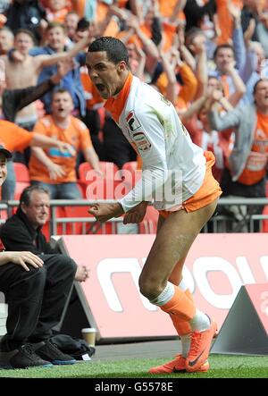 Calcio - Npower Football League Championship - Gioca fuori - finale - Blackpool / West Ham United - Wembley Stadium. Il Thomas Ince di Blackpool festeggia dopo aver segnato l'obiettivo di equalizzazione Foto Stock