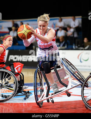 L'Amy Conroy della Gran Bretagna in azione durante il secondo giorno della Coppa del mondo Paralimpica BT alla Manchester Regional Arena, Manchester. Foto Stock