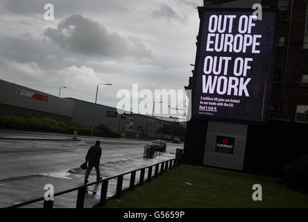 Annunci tramite Affissioni per quanto riguarda "l'UE Referendum' (referendum sull'adesione della Gran Bretagna all'Unione europea), a Glasgow, Scotlan Foto Stock