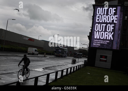 Annunci tramite Affissioni per quanto riguarda "l'UE Referendum' (referendum sull'adesione della Gran Bretagna all'Unione europea), a Glasgow, Scotlan Foto Stock