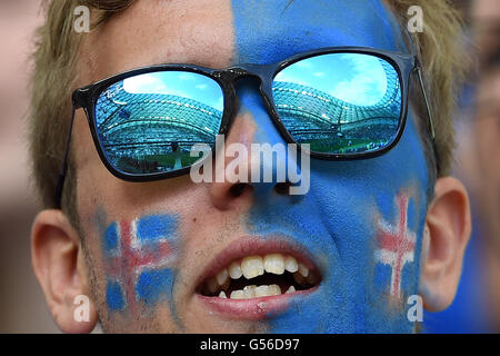 Marseille, Francia. Il 18 giugno, 2016. Sostenitore di Islanda è visto durante UEFA EURO 2016 Gruppo F partita di calcio tra Islanda e Ungheria allo Stade Velodrome di Marsiglia, Francia, 18 giugno 2016. Foto: Federico Gambarini/dpa/Alamy Live News Foto Stock