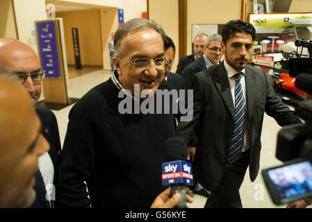 Torino, Italia. Il 21 giugno, 2016. Torino, Italia - 21 Giugno 2016: Sergio Marchionne va via alla FIA Sport Conference 2016 Il 21 giugno 2016 a Torino, Italia Credit: Nero Mail premere/Alamy Live News Foto Stock