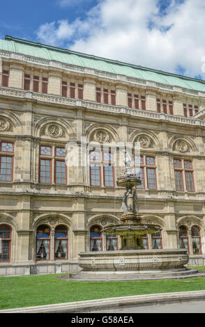 Opera di Stato di Vienna ospitano statue (Wiener Staatsoper) - Vienna Austria, Europa Foto Stock