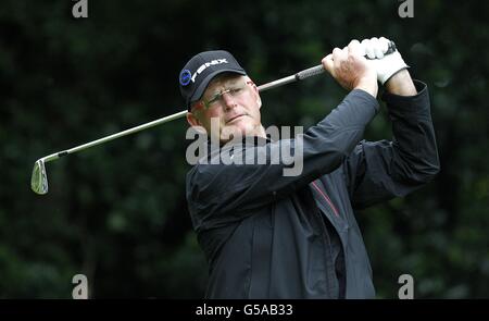 Il Sandy Lyle della Scozia durante il primo giorno dell'Open Championship 2012 al Royal Lytham & St. Annes Golf Club, Lytham & St Annes. Foto Stock