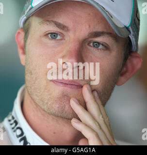 Il pilota tedesco Nico Rosberg durante le prove del Gran Premio di Silverstone, Northamptonshire. Foto Stock